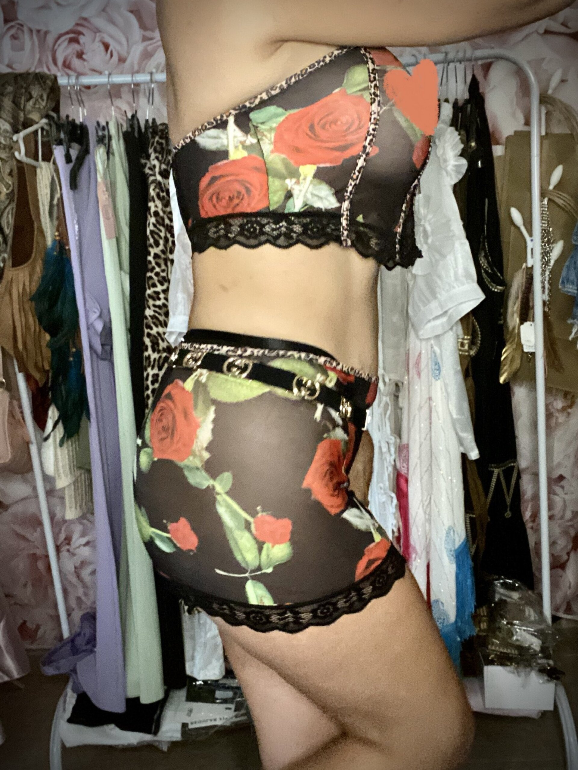 CONJUNTO SEXY BLACK&ROSES - 2